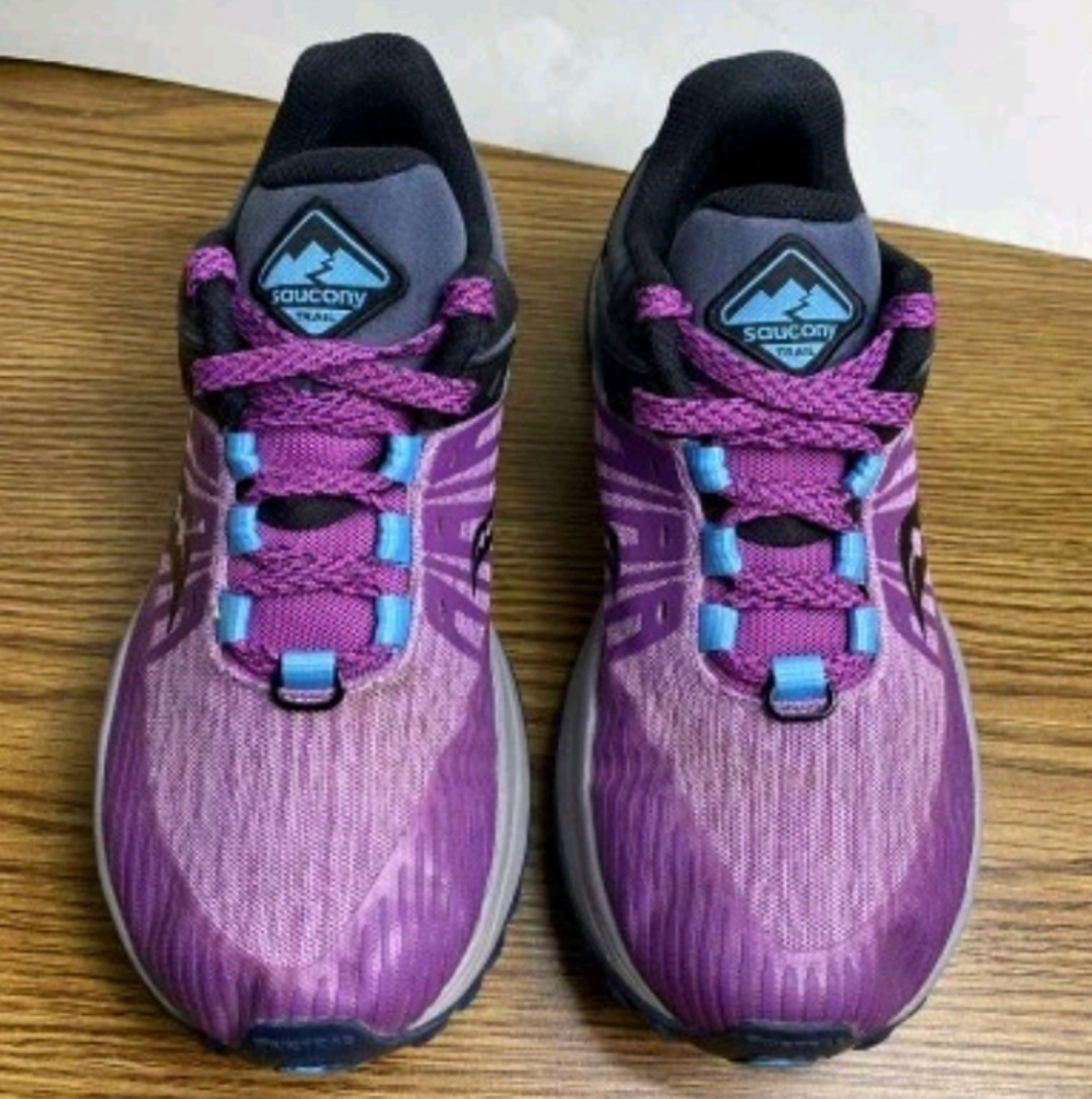 Saucony Trail Women's Mad River TR² S10582-30 Navy Purple Black  Size 7M Formfit